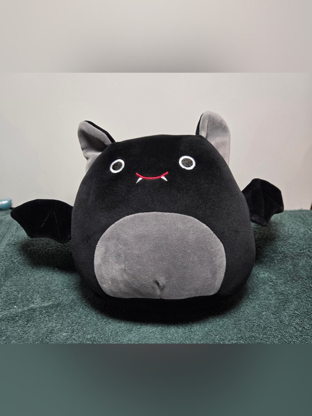 Squishmallows Emily the Bat 10" HugMees Black Gray Halloween Plush